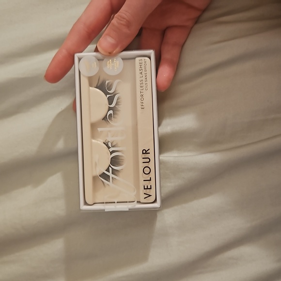 Fake lashes - Picture 5 of 6